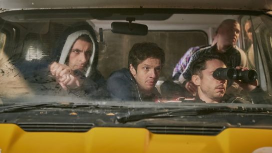 Кадр из 5 серии 1 сезона сериала «Голяк»